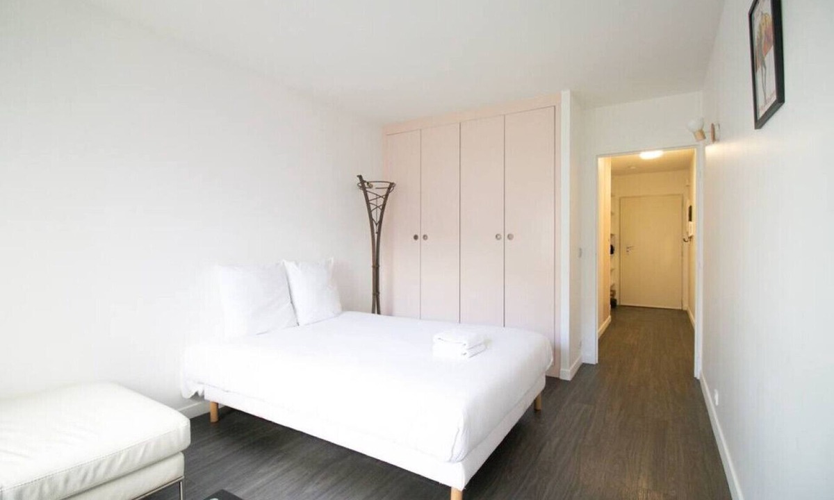14th Arrondissement Apartment | Studio#Gare Montparnasse#Galeries Lafayette#2pers.