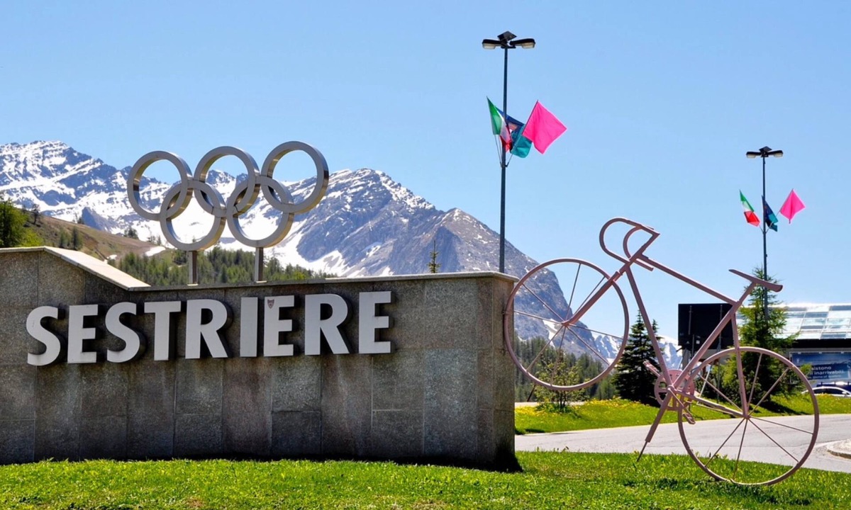 Sestriere Apartment | Studio Genzianella Ski In-ski Out 100m