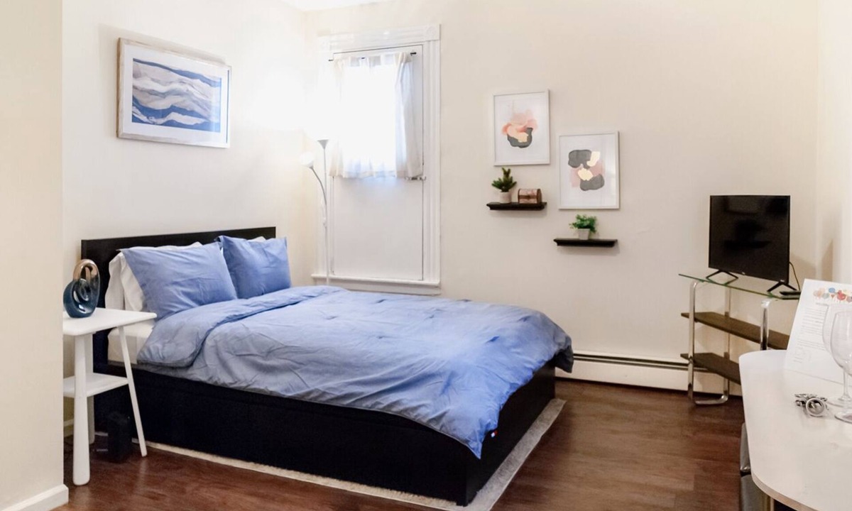 Dwight Apartment | Studio getaway right by Yale - EXPERTLY SANITIZED