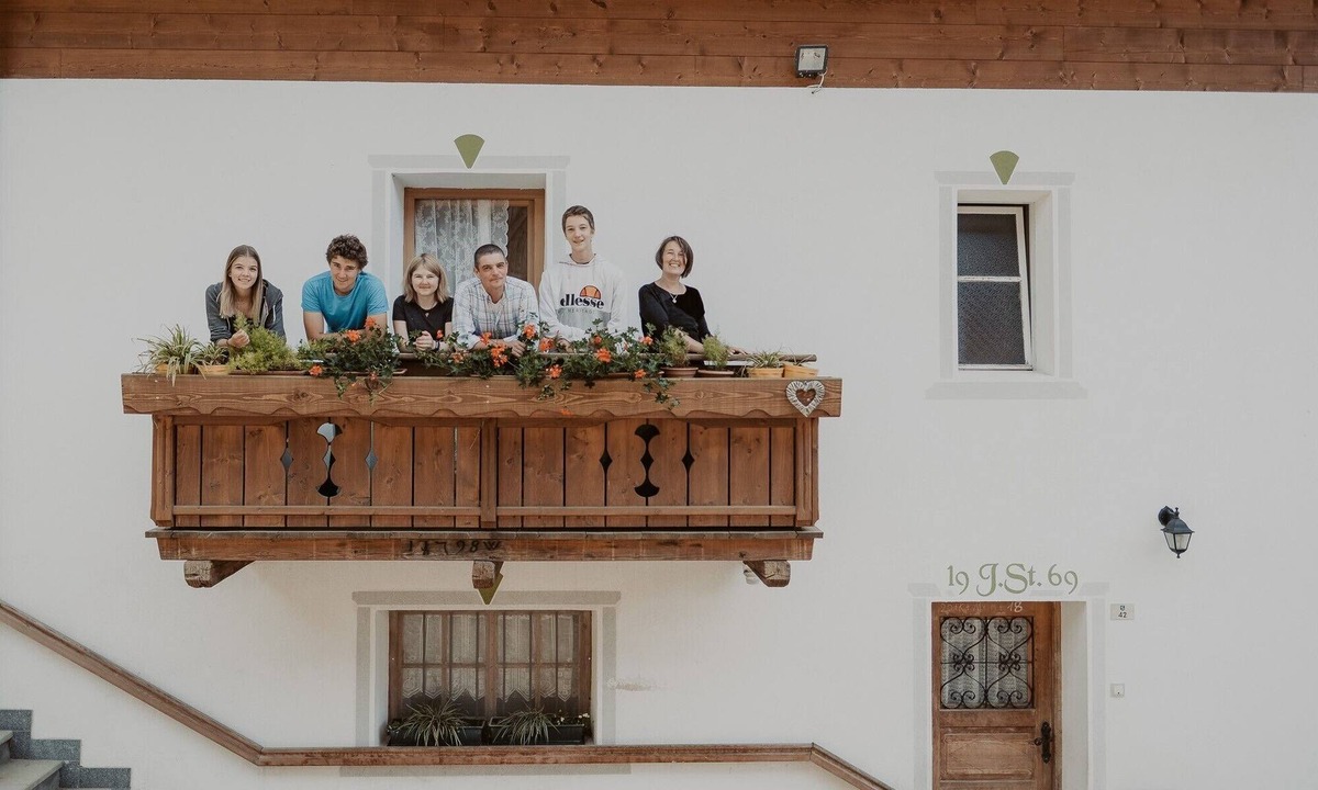 Racines Apartment | Studio 'Gogererhof App Maria' with Mountain View, Balcony & Wi-Fi