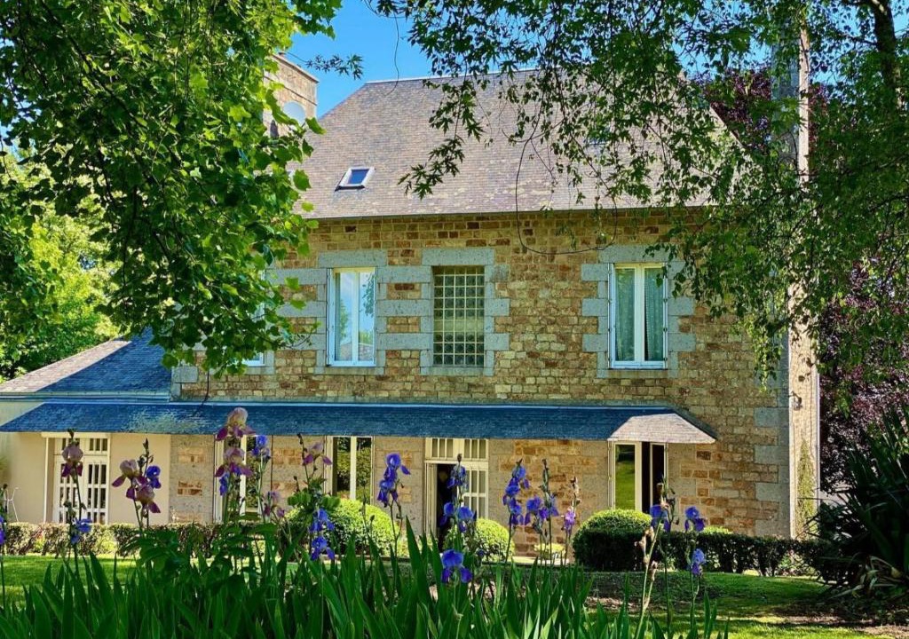 Isigny-le-Buat House | Studio Gypsy