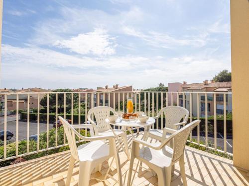 Cap d'Agde Apartment | Studio Hameau de Pech I-2 by Interhome