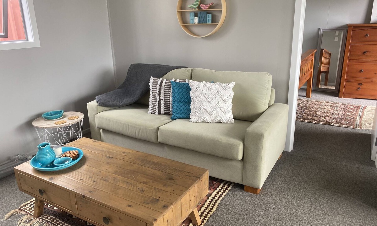 Raglan Apartment | Studio - Handy Location