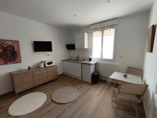 Breuillet Apartment | Studio HAVANE, neuf, proche Royan&Plages-calme&tt équipé