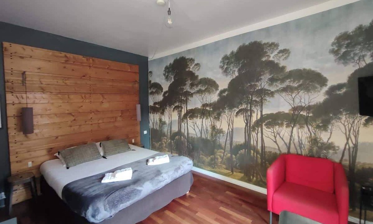 Saint-Michel Apartment | Studio historic center Saint Michel