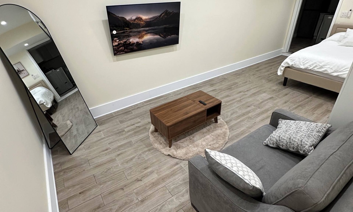 Northwest Yonkers House | Studio house with AC in friendly Yonkers