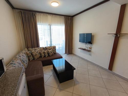 Al Swaifyeh Apartment | Studio in a prime location