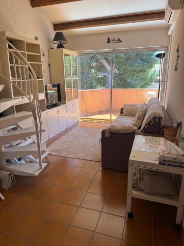 La Couronne Apartment | Studio La Couronne Plage 5 mn à pied & Gare à 8 mn avec climatisation