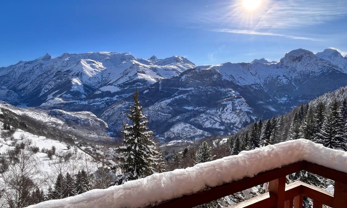 Auris Apartment | Studio "La Meije Mountain View" with Balcony and Mountain Views