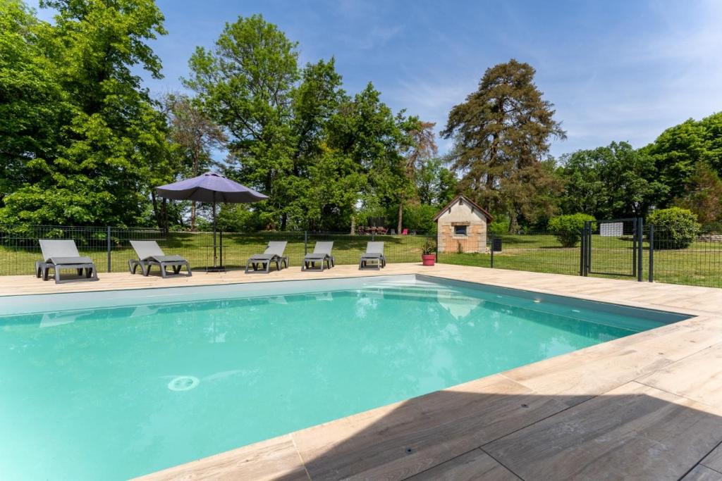 La Chatelaine Apartment | Studio Lac chalain 30 m2 piscine chauffe