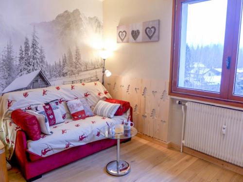 Chamonix-Mont-Blanc Apartment | Studio Le Bois du Bouchet-6 by Interhome