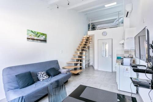 Saint-Andre-de-Sangonis Apartment | Studio meublé