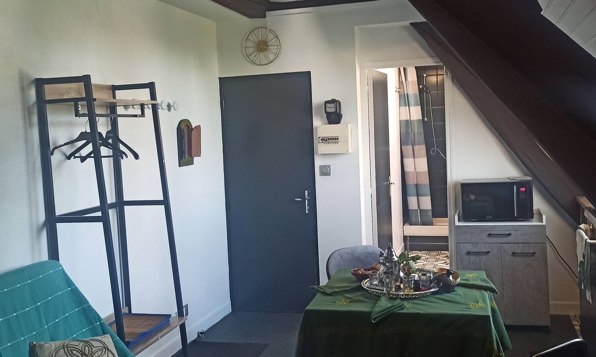 Chartres Apartment | Studio Meublé 4 Pers Avec Mezzanine, Refait à Neuf, Proche Cathedrale et Gare