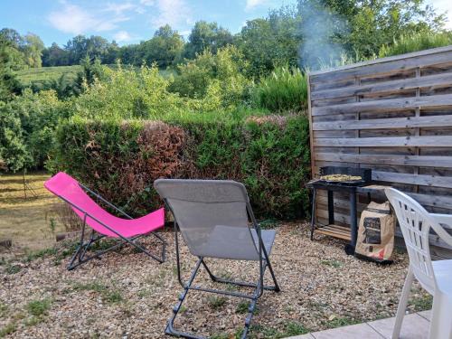 Boulazac-Isle-Manoire Apartment | Studio meublé au vert - 3km de Périgueux