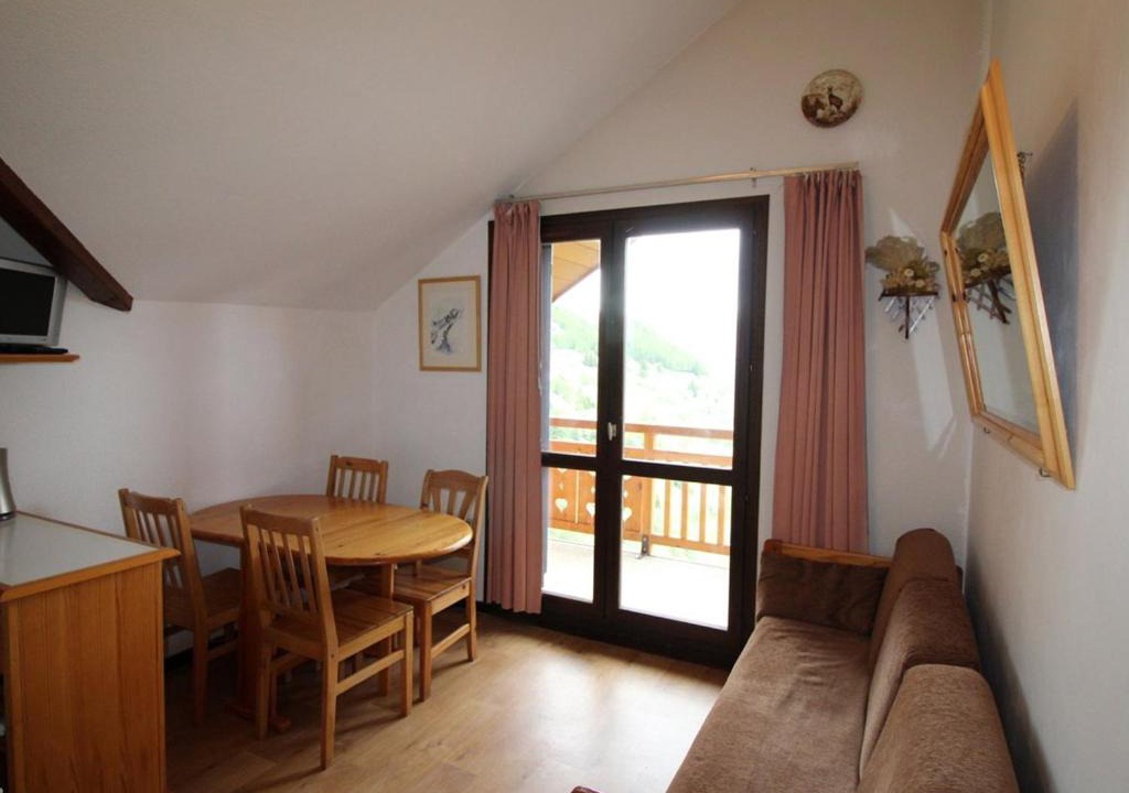 Auris Apartment | Studio mezzanine cabine - 5 pers, à 400m des pistes avec parking, animaux admis - FR-1-297-60