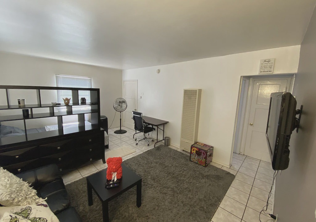 Mid City Apartment | Studio Mid City