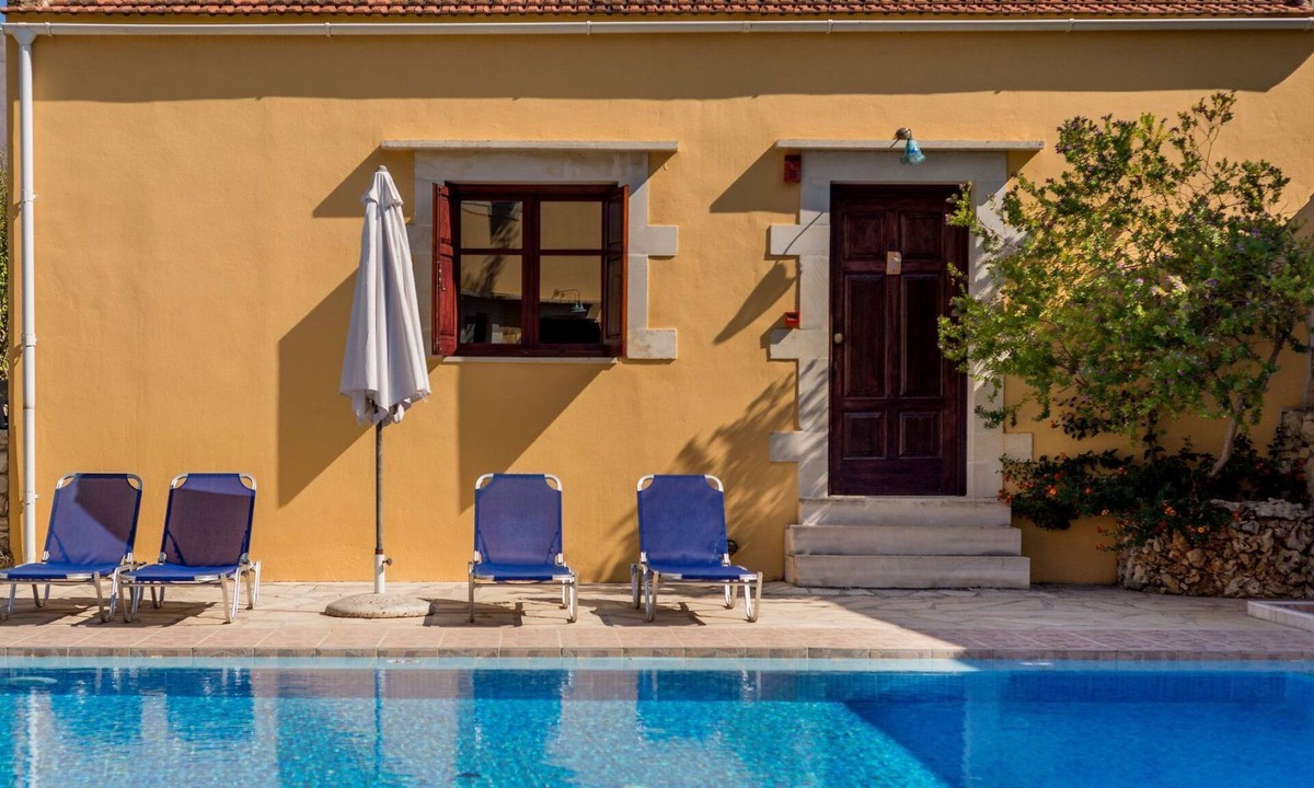 Douliana Apartment | Studio mit zwei Balkonen by Interhome