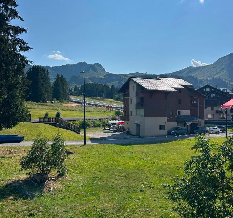Le Praz de Lys Apartment | Studio montagne