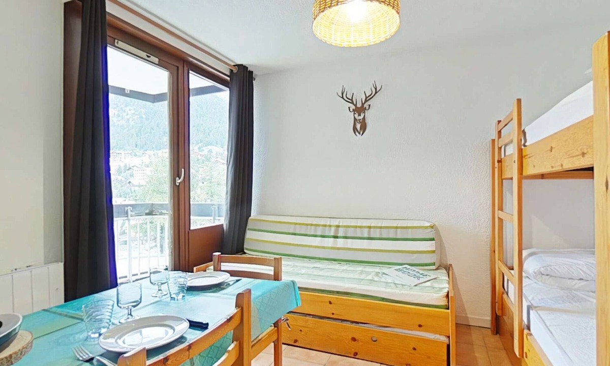 Montgenevre Apartment | Studio Montgenèvre, ski-in/ski-out, sleeps 2