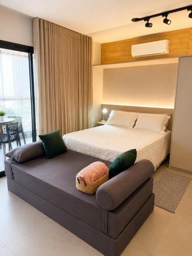 Marilia Apartment | Studio na Av Esmeraldas com garagem
