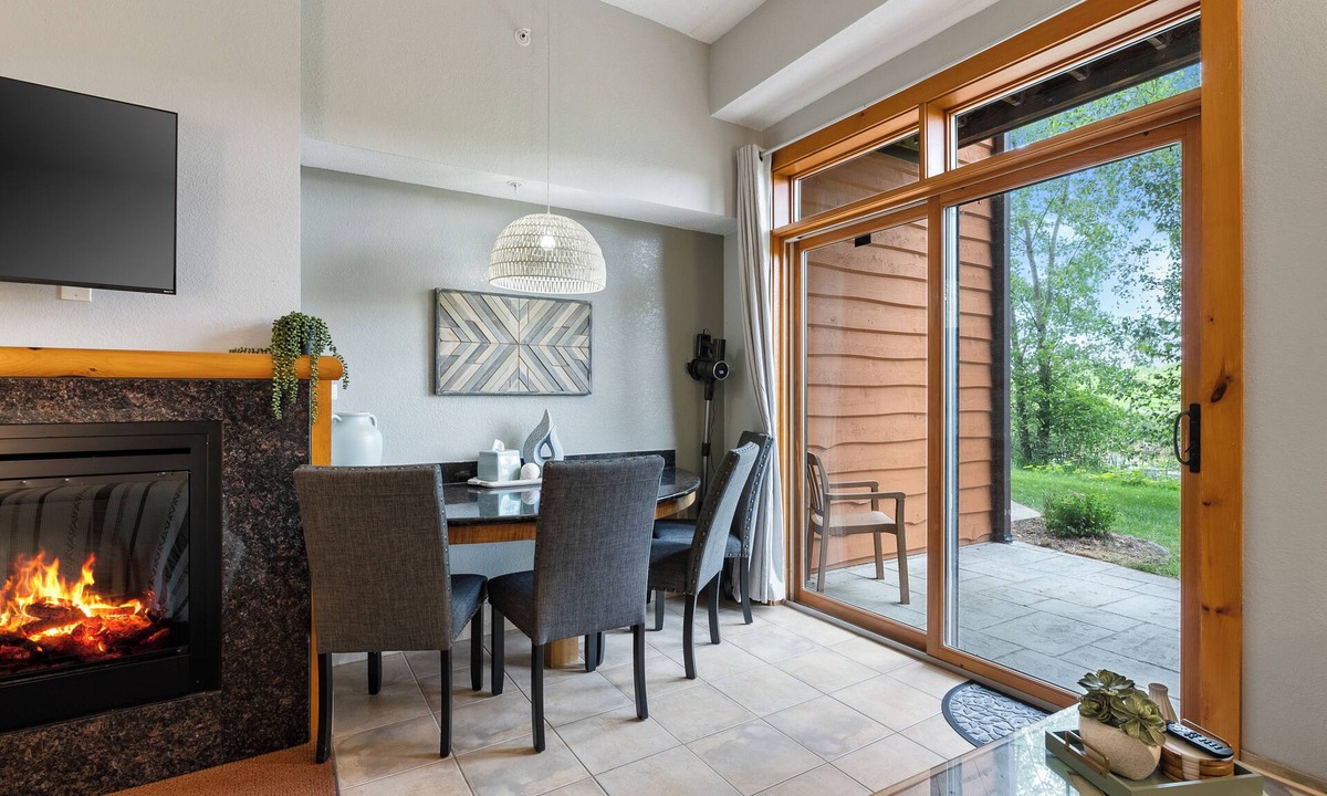 Wisconsin Dells Condo | Studio on the Green - Remodeled 2-Bed, Walk to Attractions