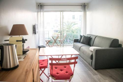 Gambetta Apartment | STUDIO ORANGERS