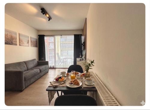 Westende Apartment | Studio Palace 217