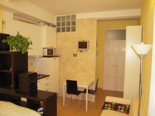 Historic Center Apartment | Studio Palestro