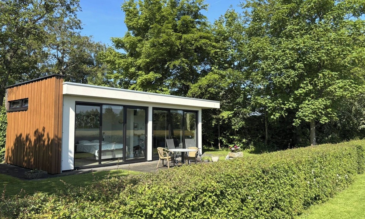 Bergen Apartment | Studio Panorama: Luxury studio with fantastic panoramic views & privacy.