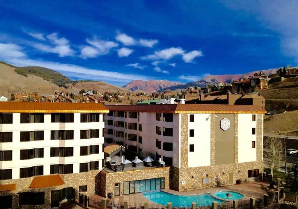 Mount Crested Butte House | Studio Perfect Location 322 with Pool and Hot Tub