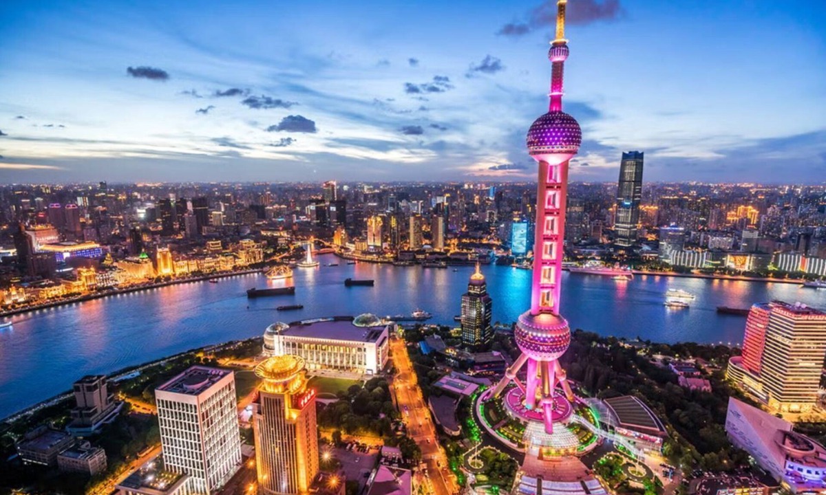 Downtown Shanghai Apartment | Studio Plus close to People's Square Metro Shanghai
