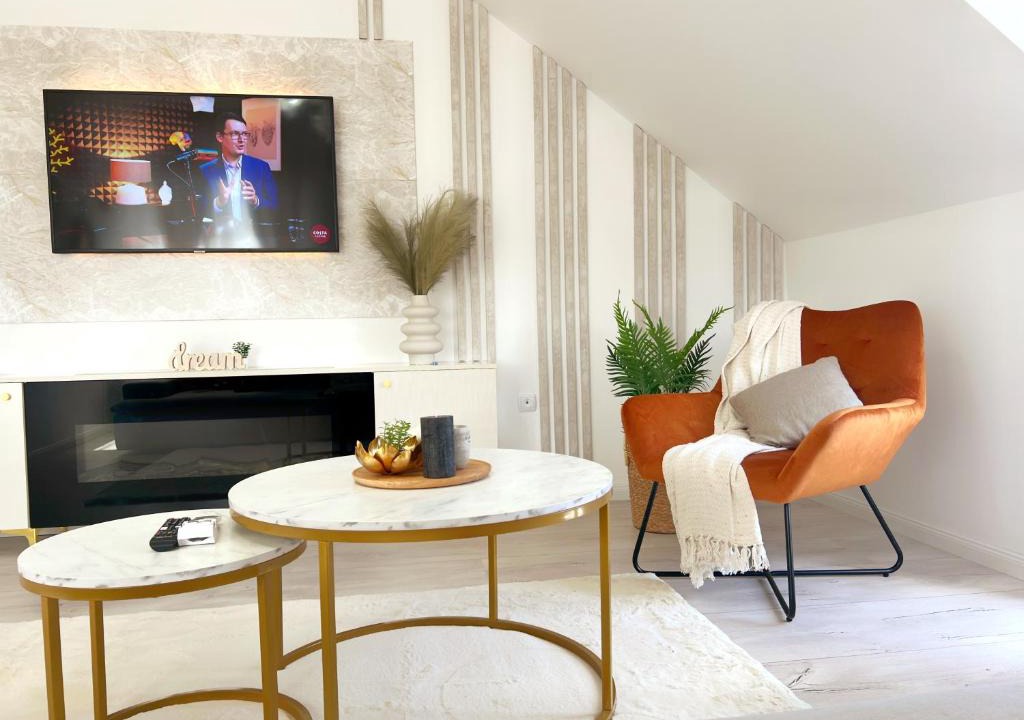 Bistrita Apartment | STUDIO POIENII - a cozy stay 5 min away from the center