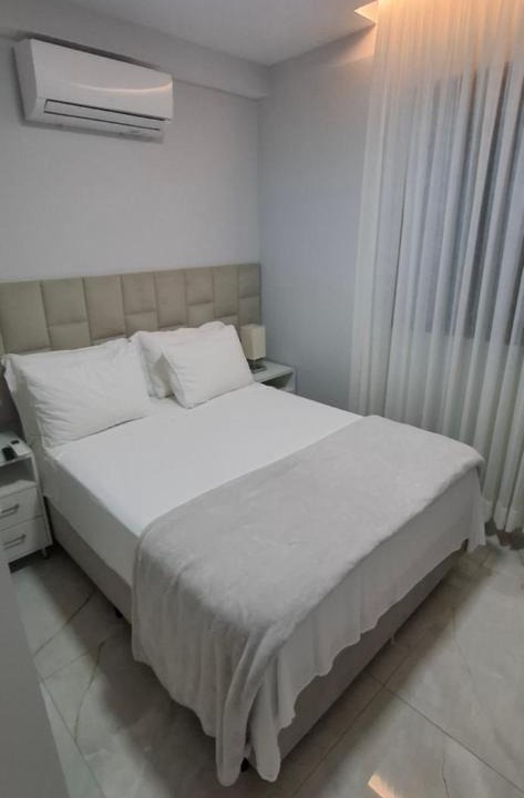 Praia do Jardim Apartment | Studio Praia do jardim 1 208A