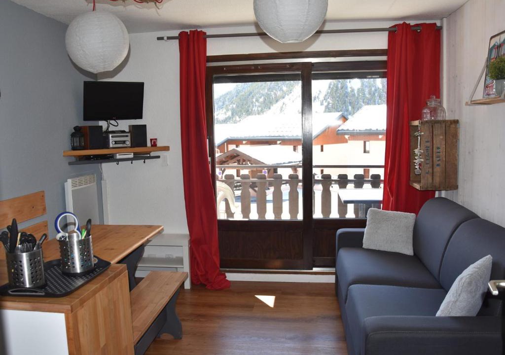 Pralognan-la-Vanoise Apartment | Studio Pralognan-la-Vanoise, 1 pièce, 4 personnes - FR-1-464-167