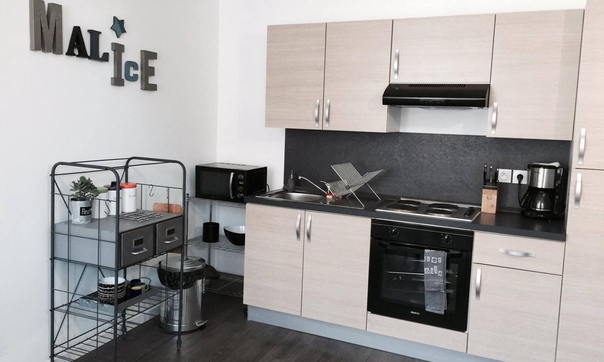 Bourg-les-Valence Apartment | Studio-Private Bathroom-Le Pendentif