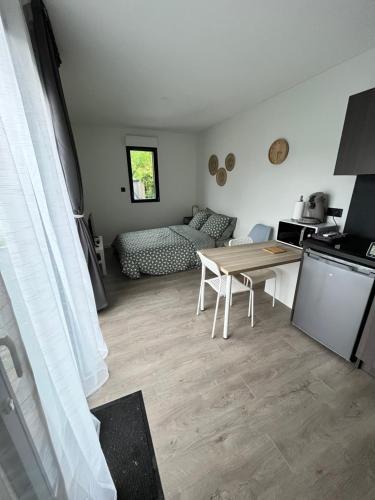 Merignac House | Studio proche des transports Tram ligne F et A