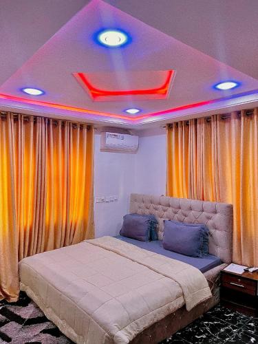 Gwarinpa Estate Apartment | Studio Room Apartment Abuja, with 24hrs Power, WiFi, Netflix, DSTV