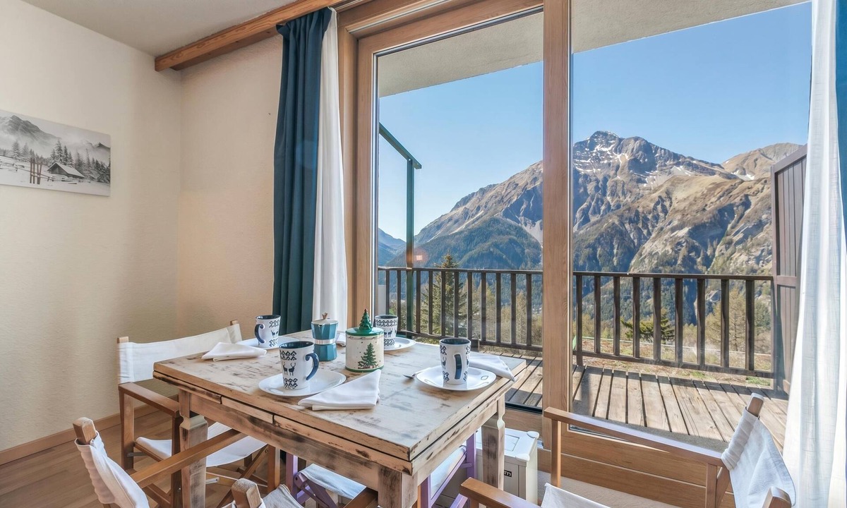 San Sicario Alto Apartment | Studio Sansi 34, Cesana Torinese, Italy