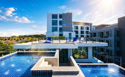 Nai Harn Apartment | Studio Sora Rooftop Pool ReLife Nai Harn Beach
