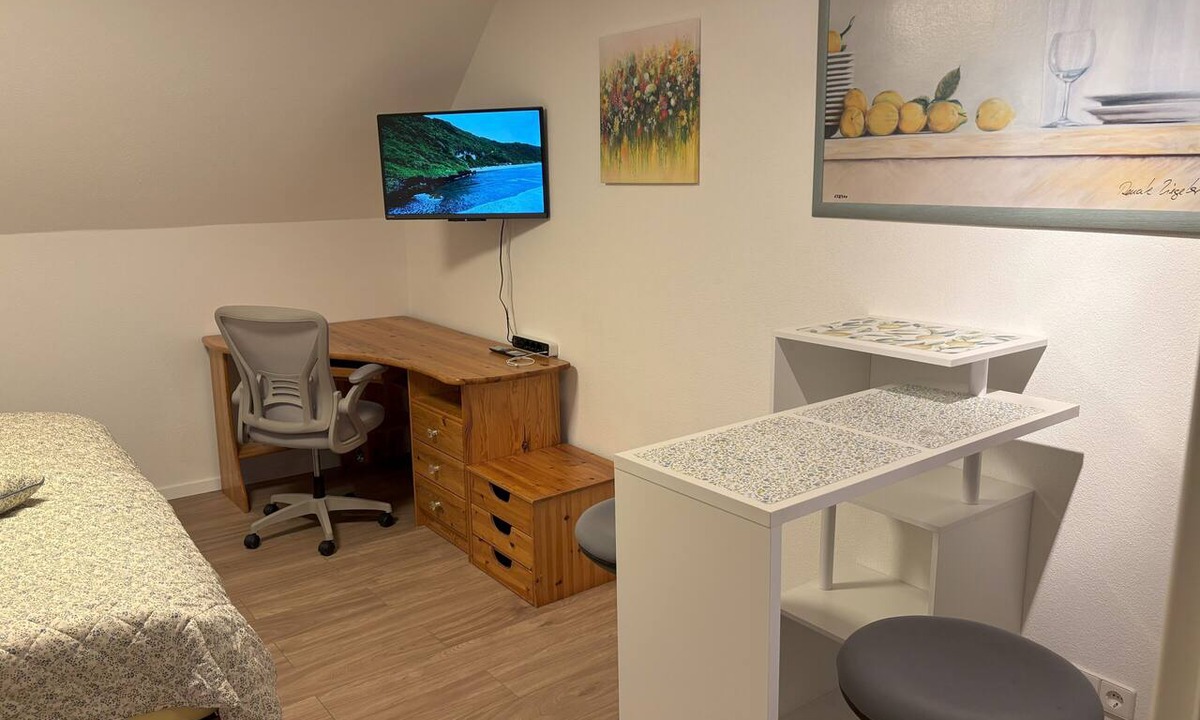Großengstingen Apartment | Studio Stella Haven (24 m²) with Wi-Fi