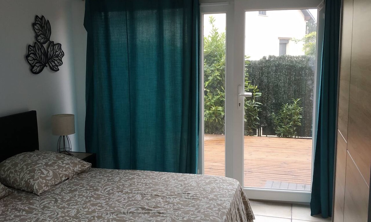 Barriere Saint Marc Apartment | Studio-Terrace - Free parking