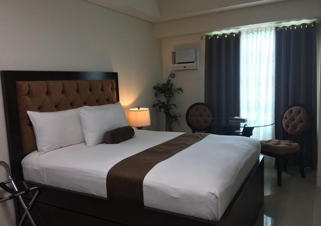 Legazpi Village Apartment | Studio unit at The Beacon Makati near Greenbelt