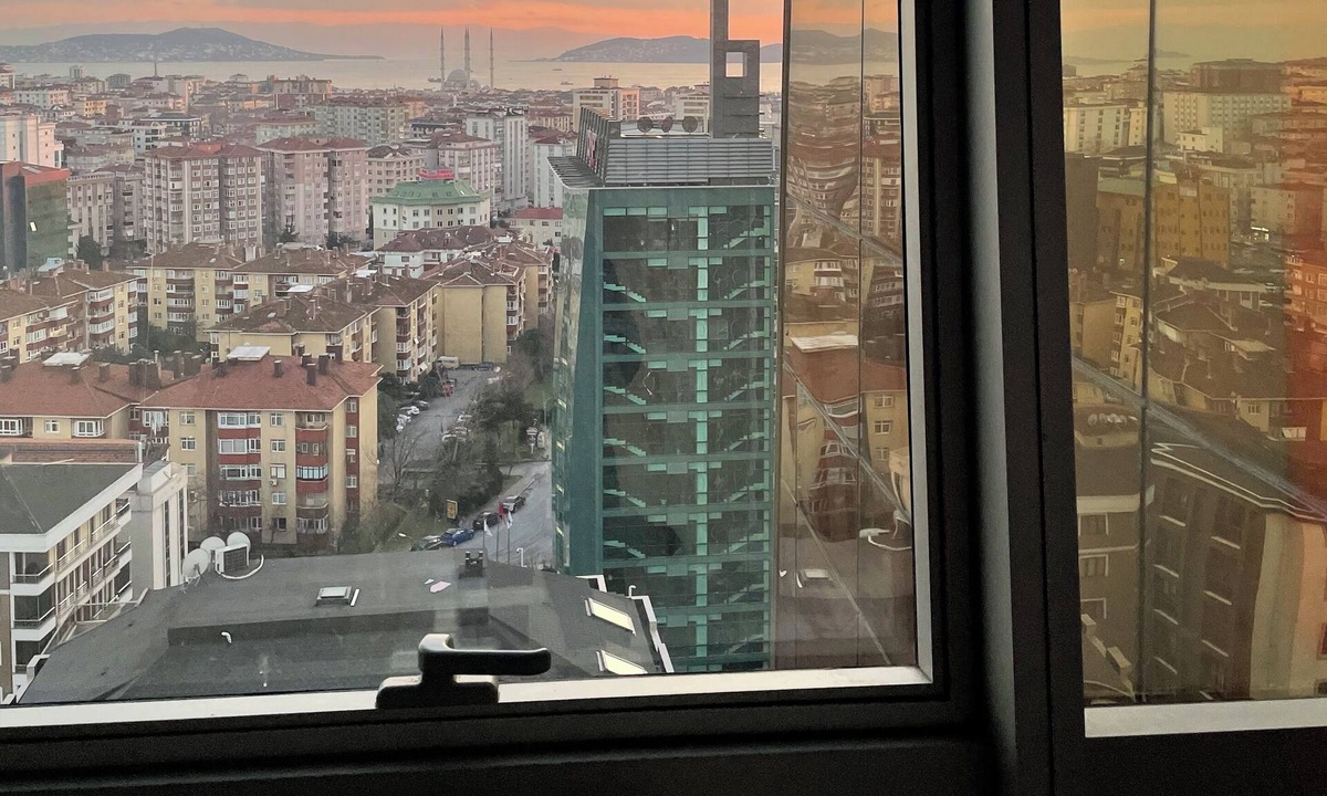 Maltepe Apartment | studio unit whit pool and gym