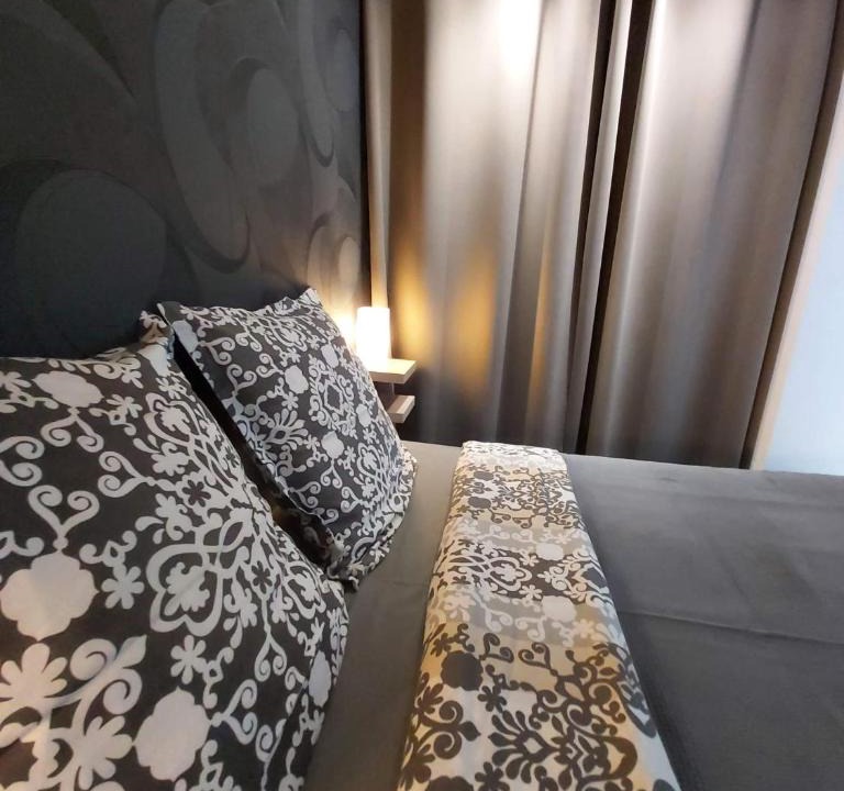 Cuers Apartment | STUDIO VILLA NUI