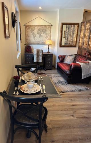 Beauvais Apartment | STUDIO VOYAGE COLONIAL CLIMATISE chic