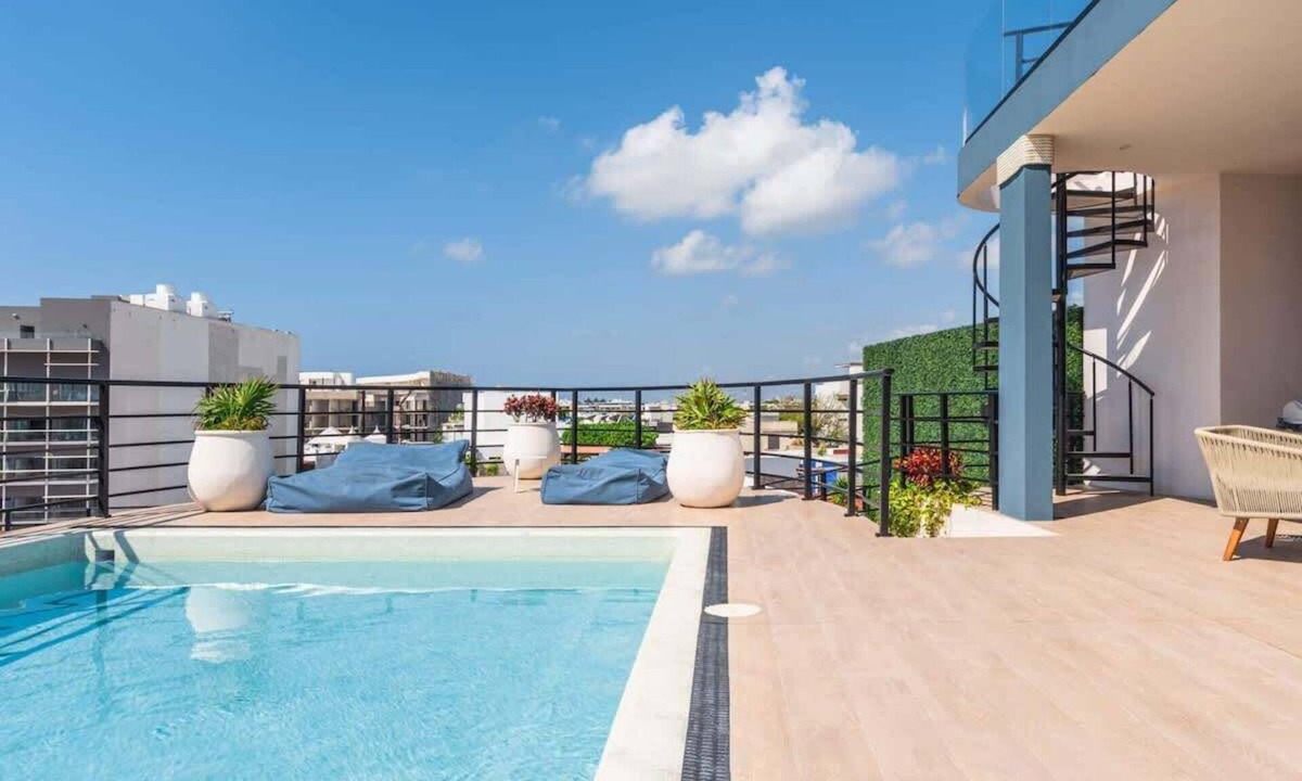 Zazil-ha Condo | Studio w Rooftop Ocean Views Near Beach