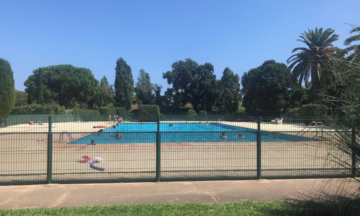 Mandelieu-la-Napoule Beach Apartment | Studio with swimming pool close to the beach, secure residence, shops