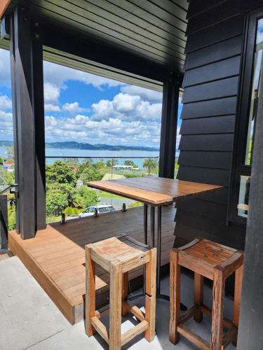 Russell House | Studio with amazing views