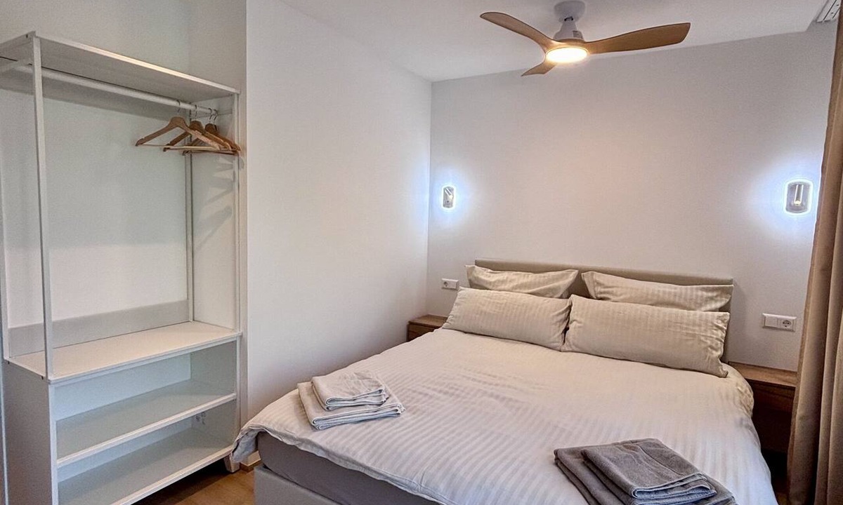 Leonberg Apartment | Studio with balcony for 2