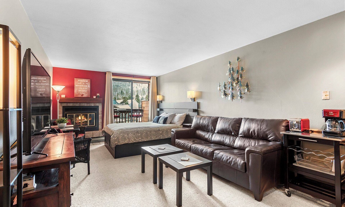 Frisco Apartment | Studio with heated parking one block from Main Street Frisco